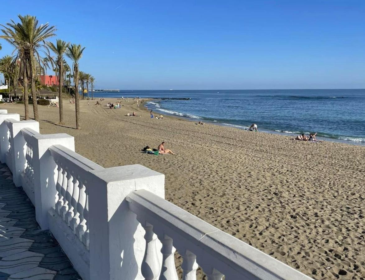 Aloha Playa Apartment With Ocean Views And Pools Benalmádena Kültér fotó